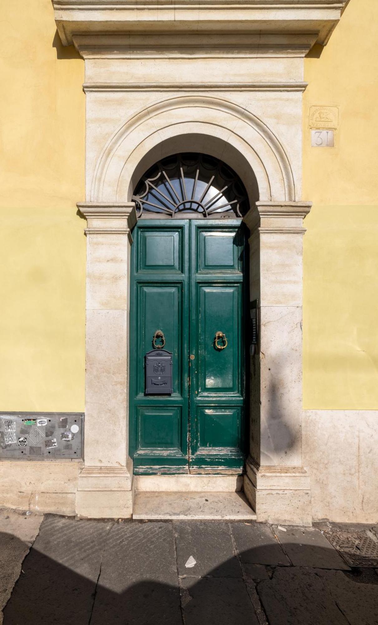 Quattro Fontane 4p - B&d Apts Appartamento